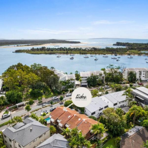 Tides on Noosa Pde - across from river walk to Noosa Main beach